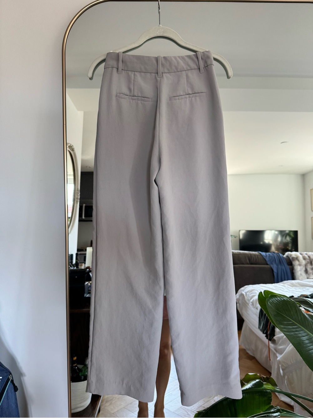 Aritzia The Effortless Pant - Gray - Picture 2 of 5